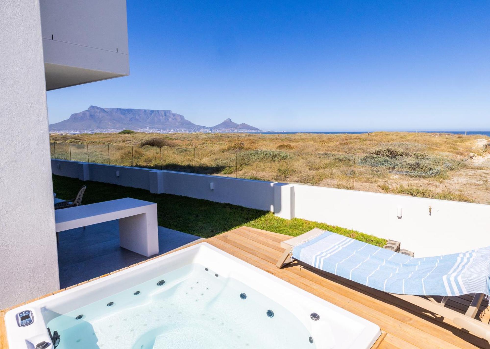 Ocean 9 - Sunset Beachfront Residency Cape Town Exterior photo