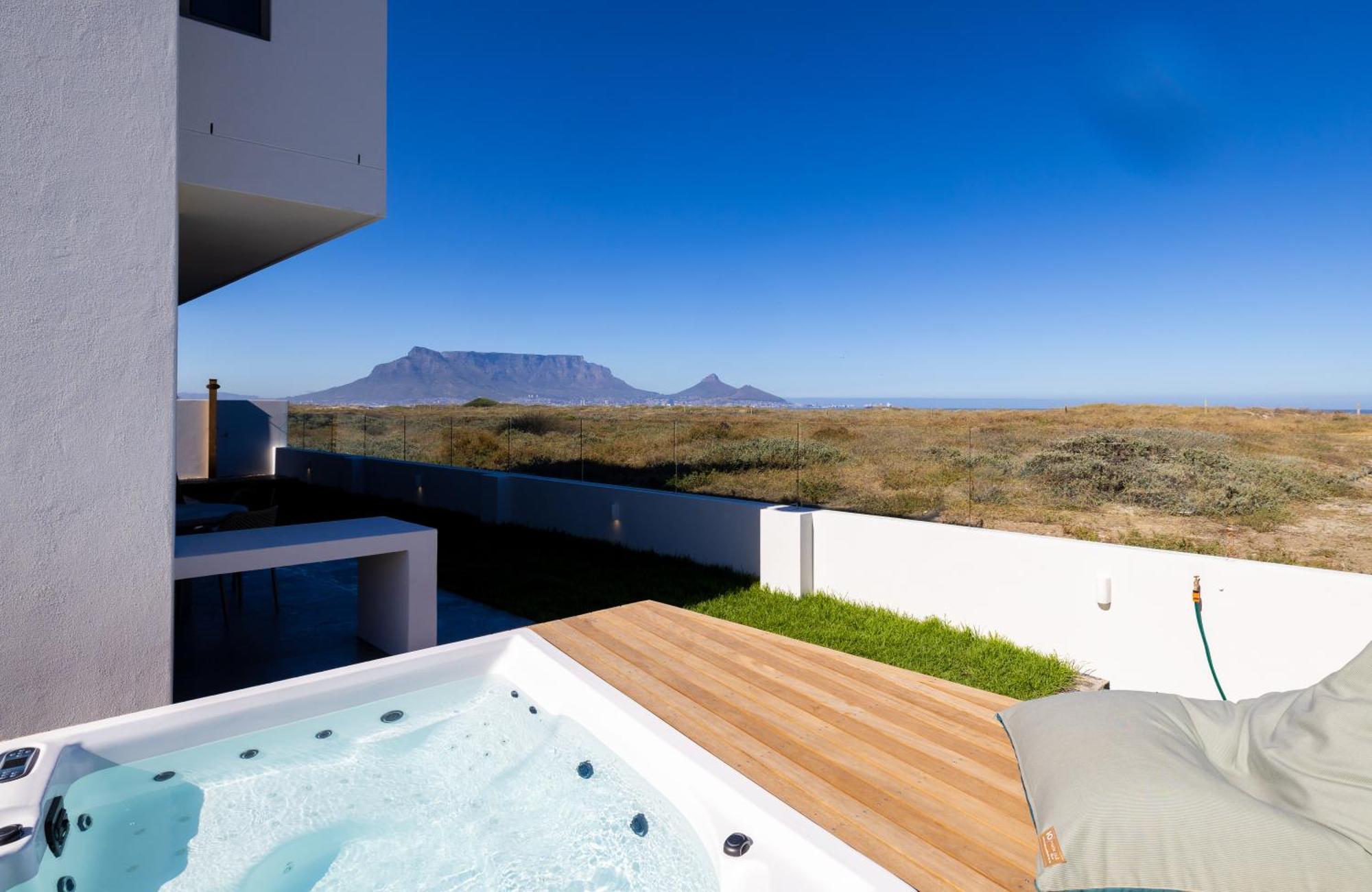 Ocean 9 - Sunset Beachfront Residency Cape Town Exterior photo